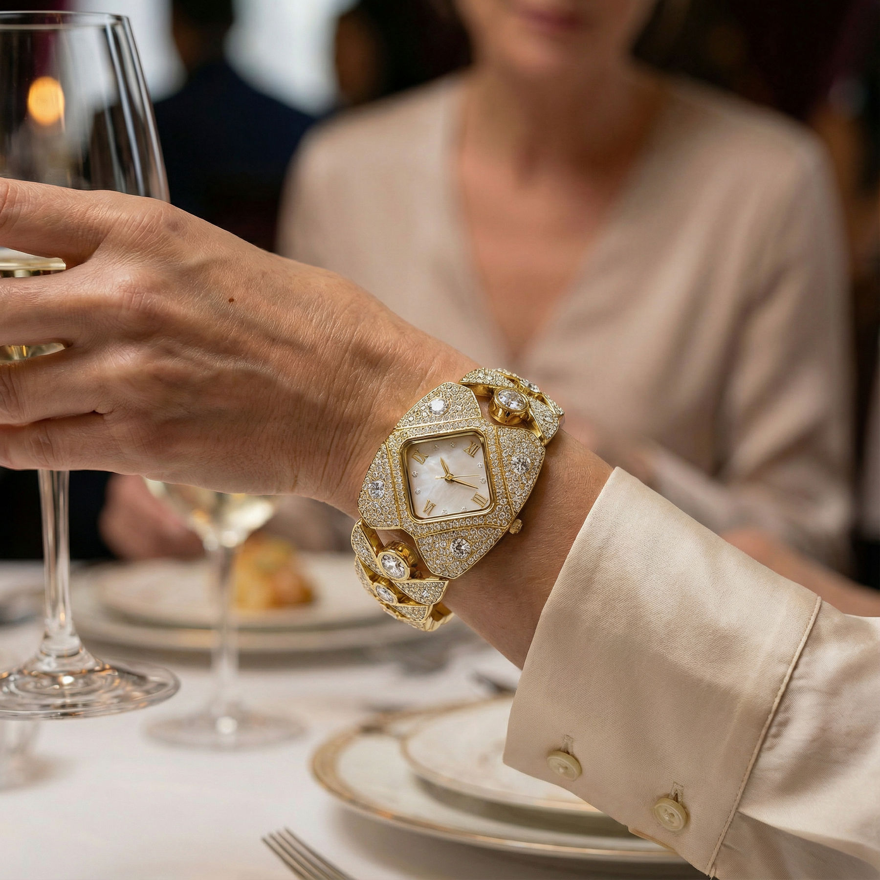 Lumira - Vintage Rhinestone Bracelet Watch