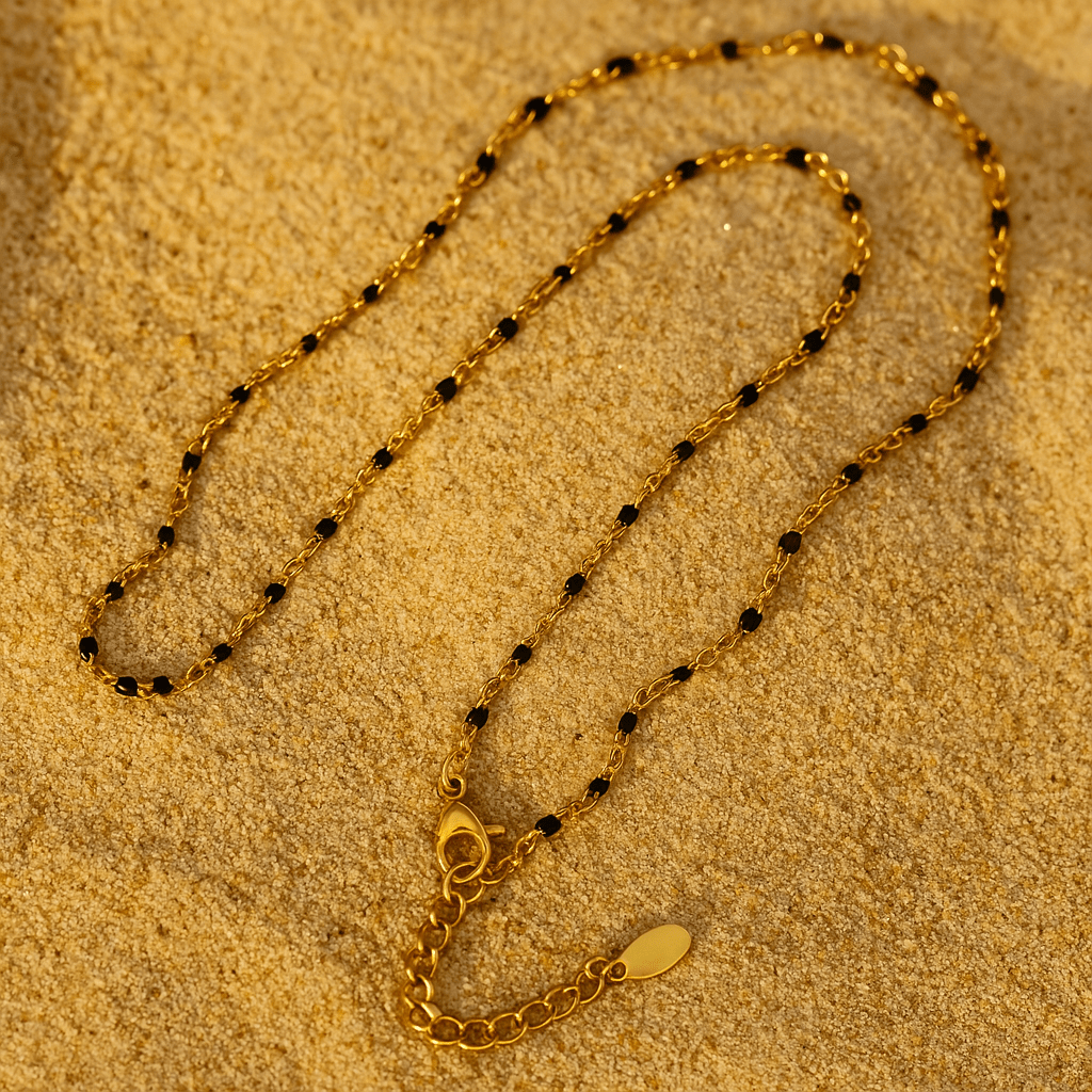 Camilla Necklace – 18k Gold Plated and Enamel Pearls