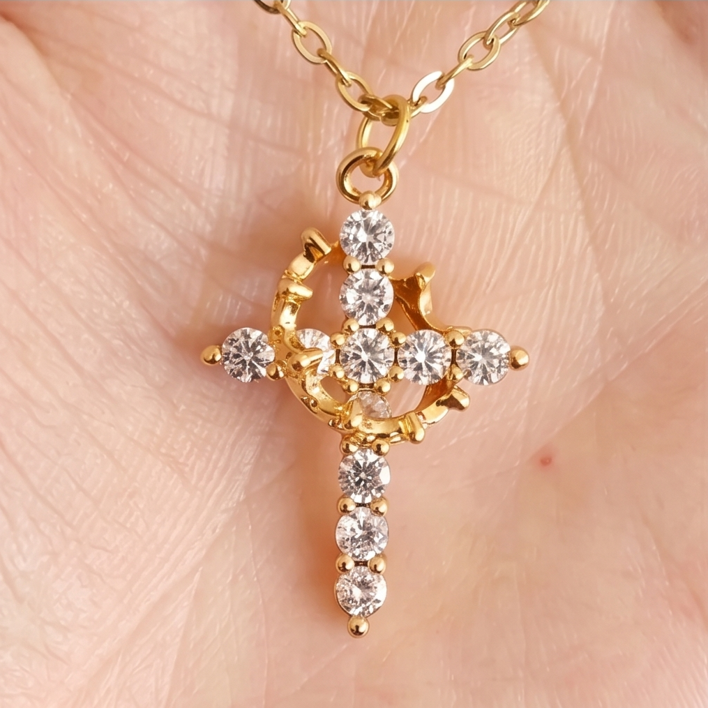 Crovana – Cross and crown faith pendant