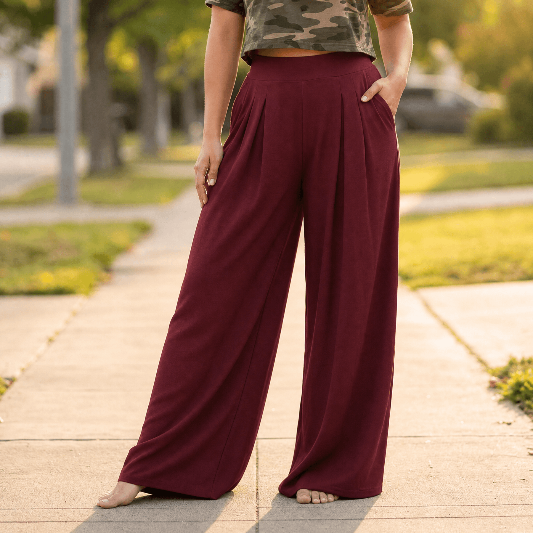 Curvella – Women's Flowy Pleated Palazzo Pants