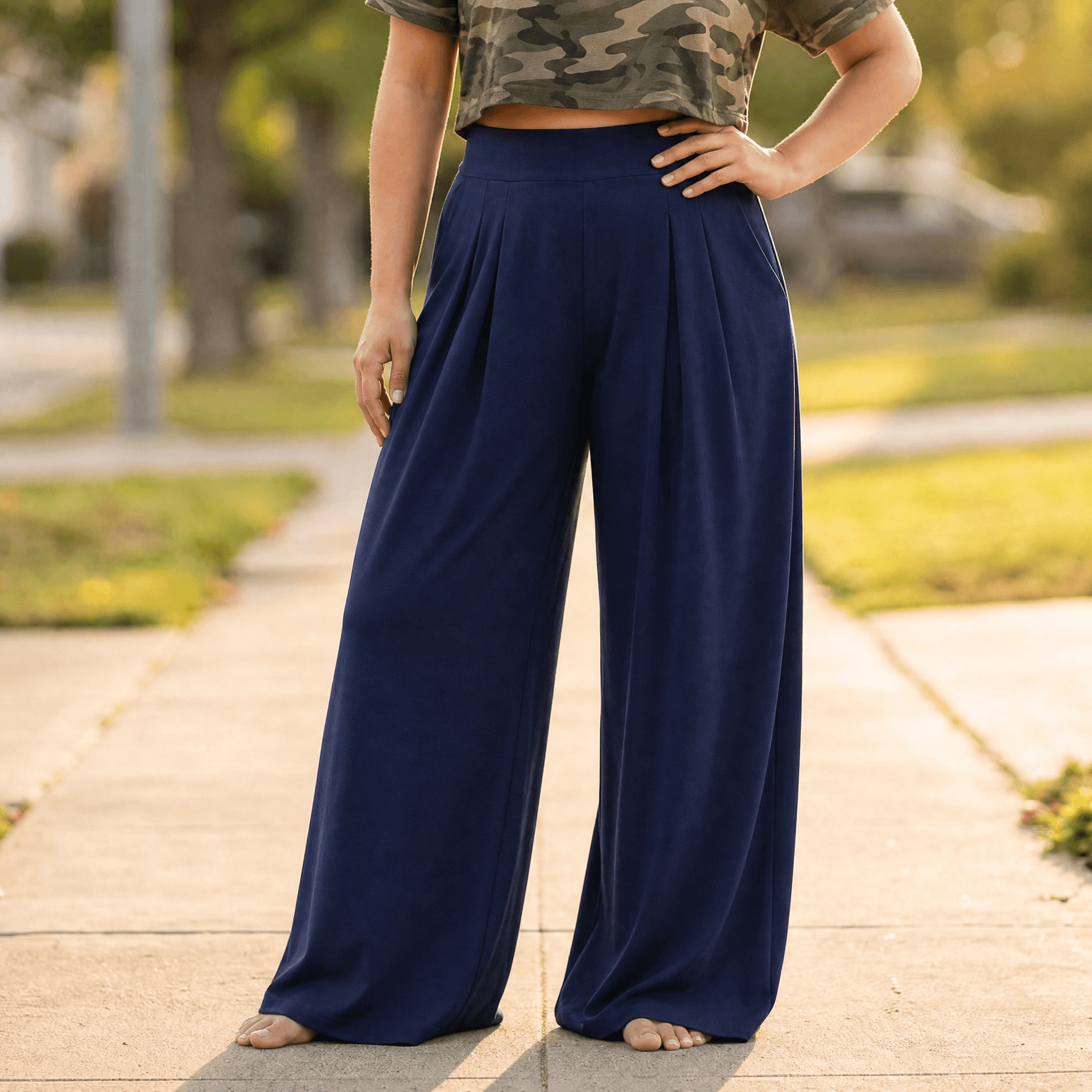 Curvella – Women's Flowy Pleated Palazzo Pants