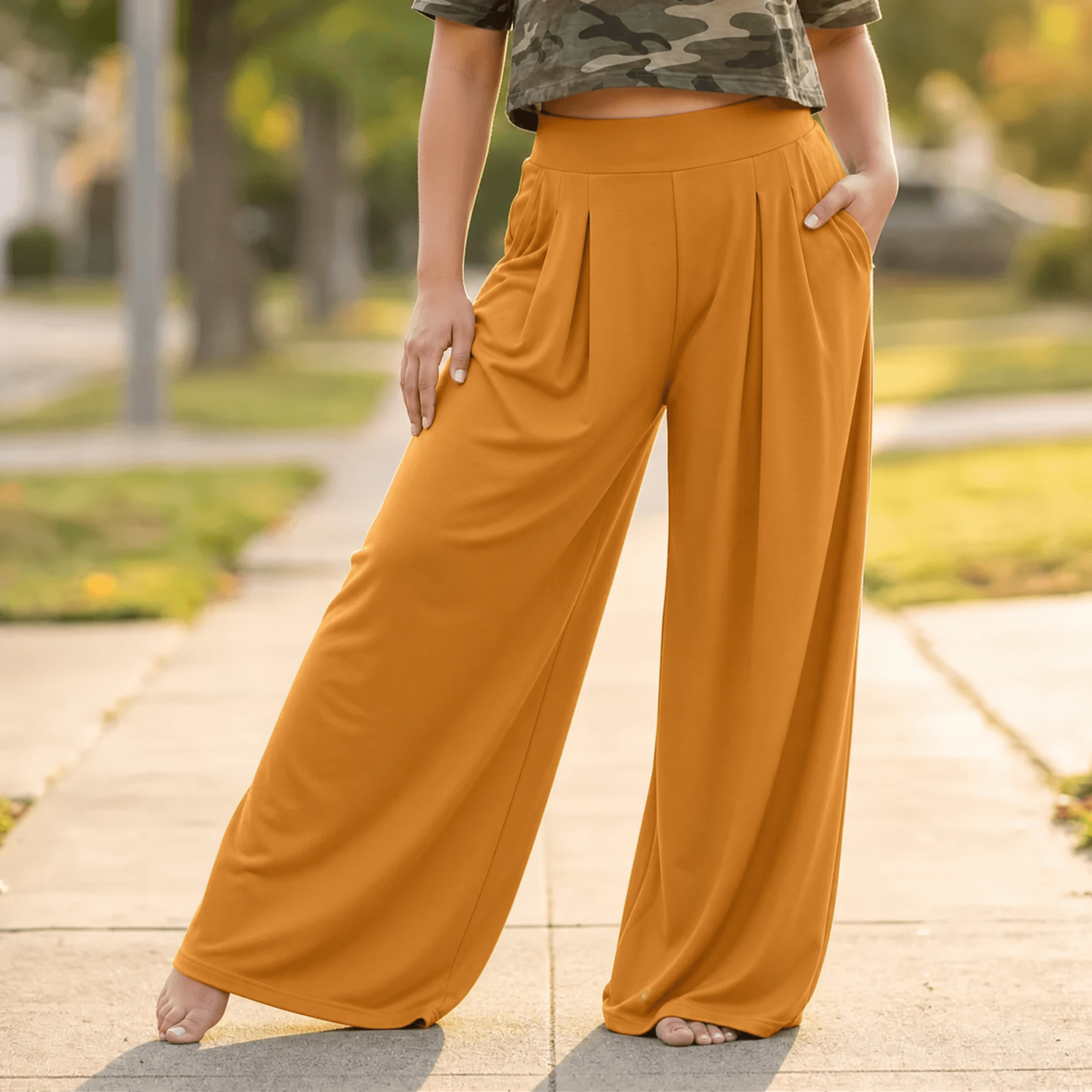 Curvella – Women's Flowy Pleated Palazzo Pants