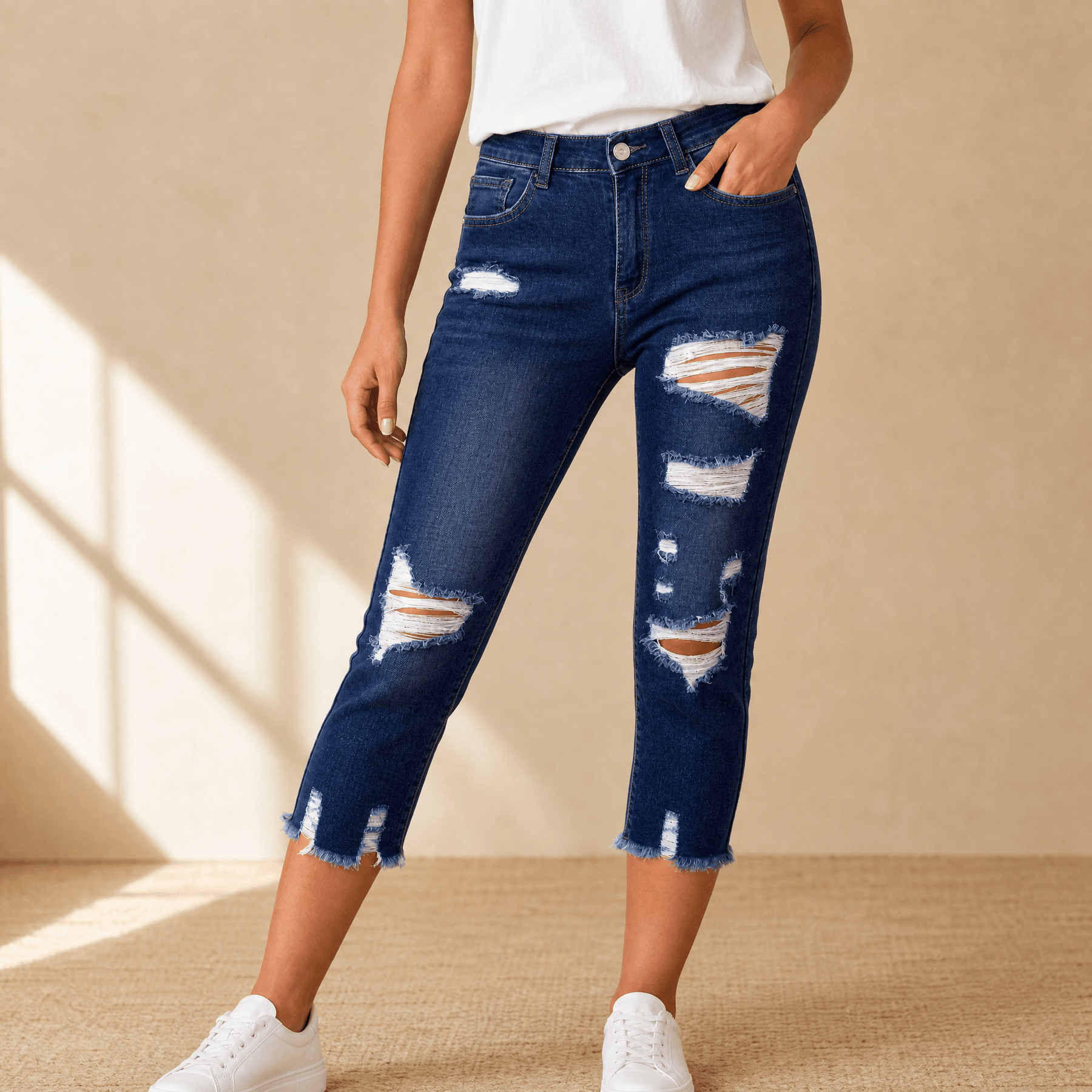 Delina – Women's Soft Cotton Frayed-Hem Capri Jeans