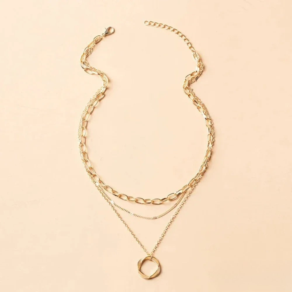 Avine – Retro Gold Necklace