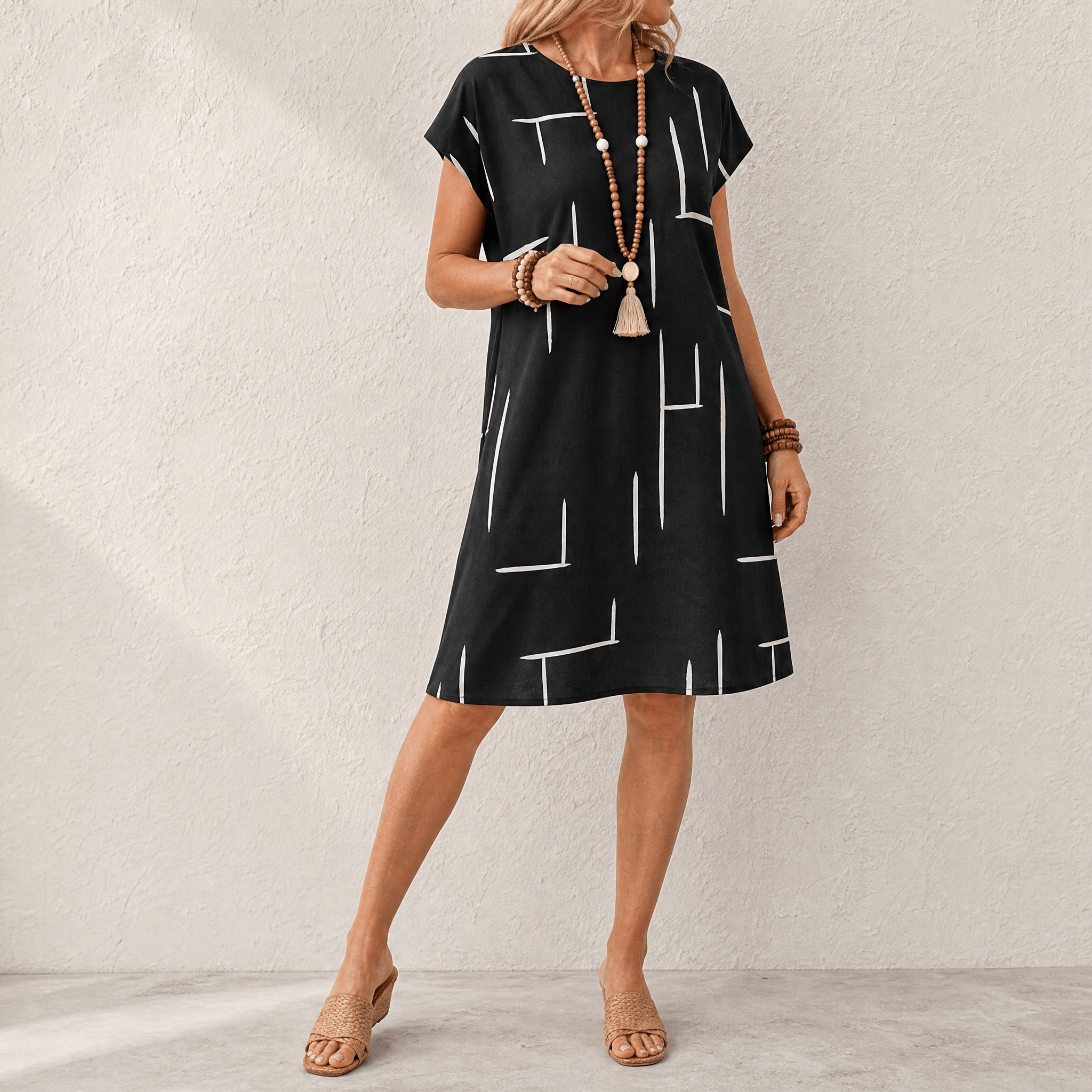 Elunara – Women's Pocketed Dolman Dress with Abstract Print