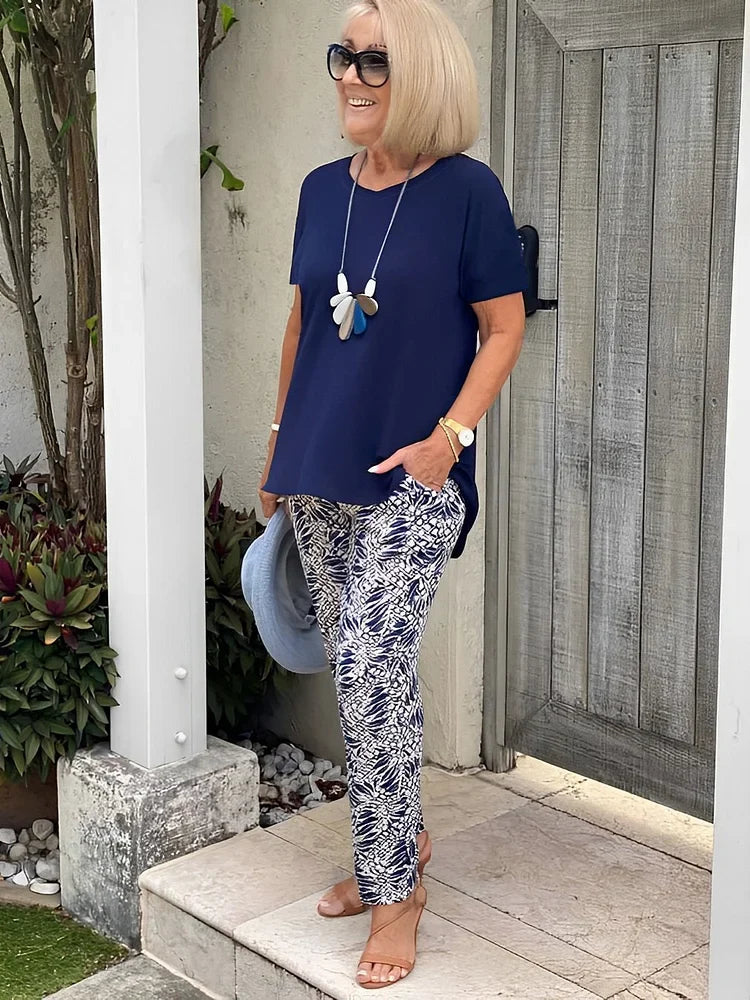 AVALISSE – RELAXED FIT HOLIDAY OUTFIT SET