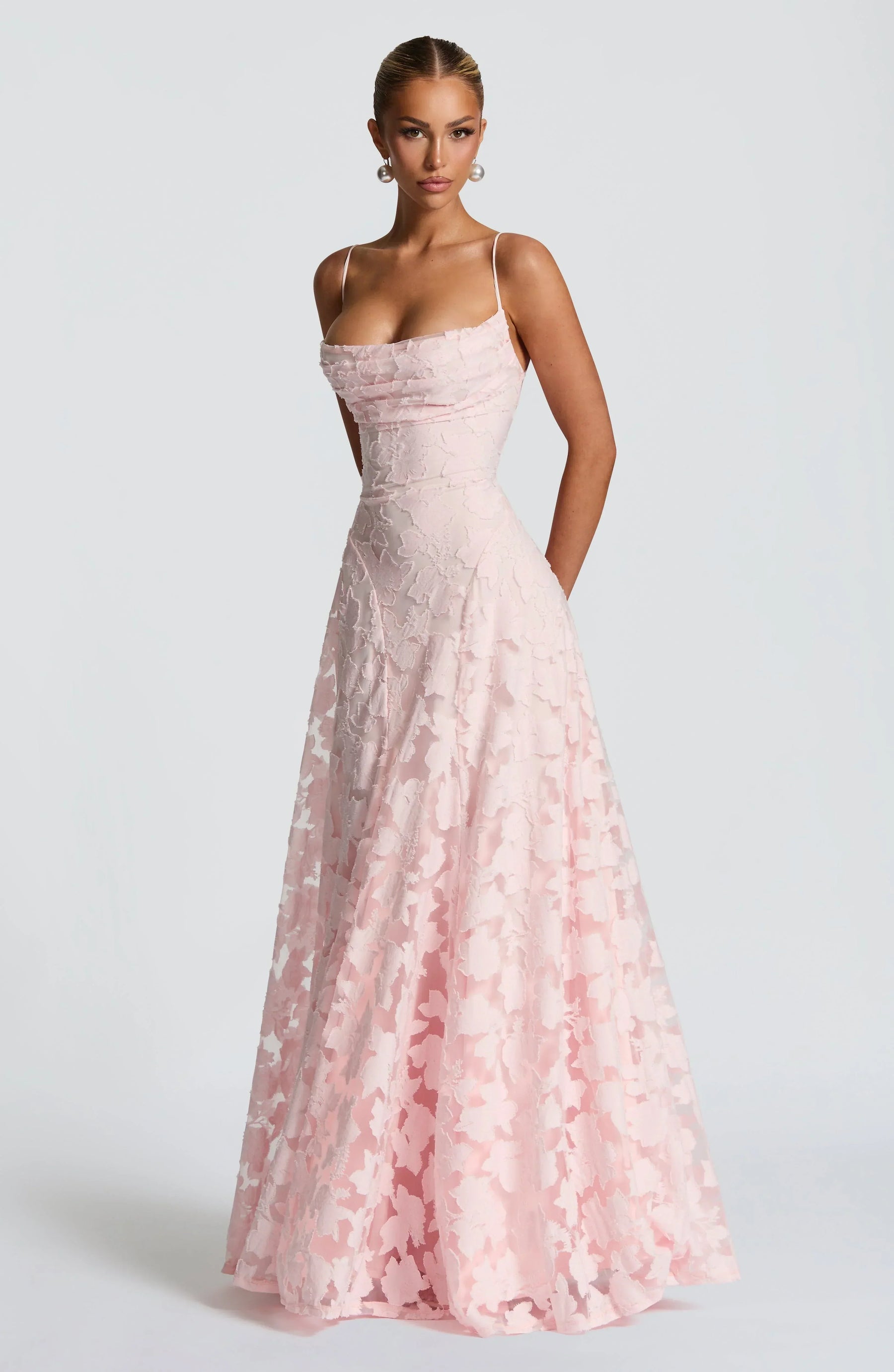 Maevy | Elegant Maxi Dress