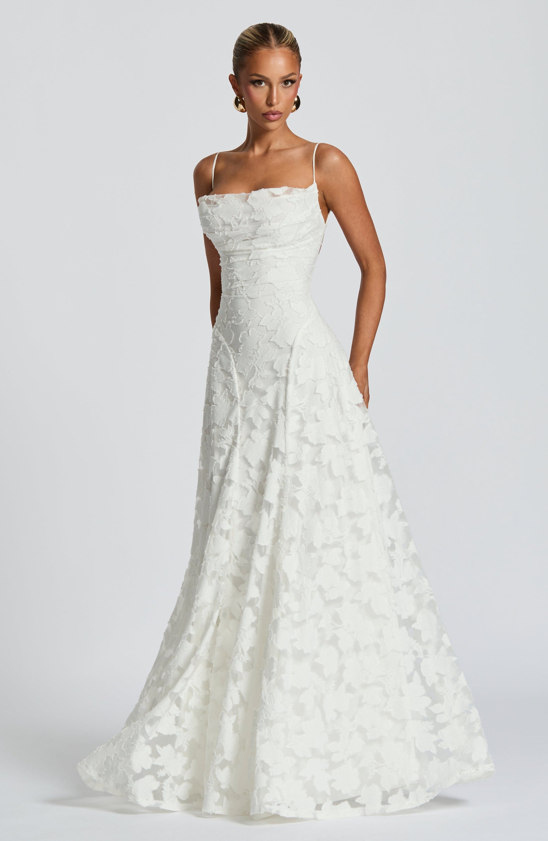 Lucina | Maxi Dress of Refined Elegance