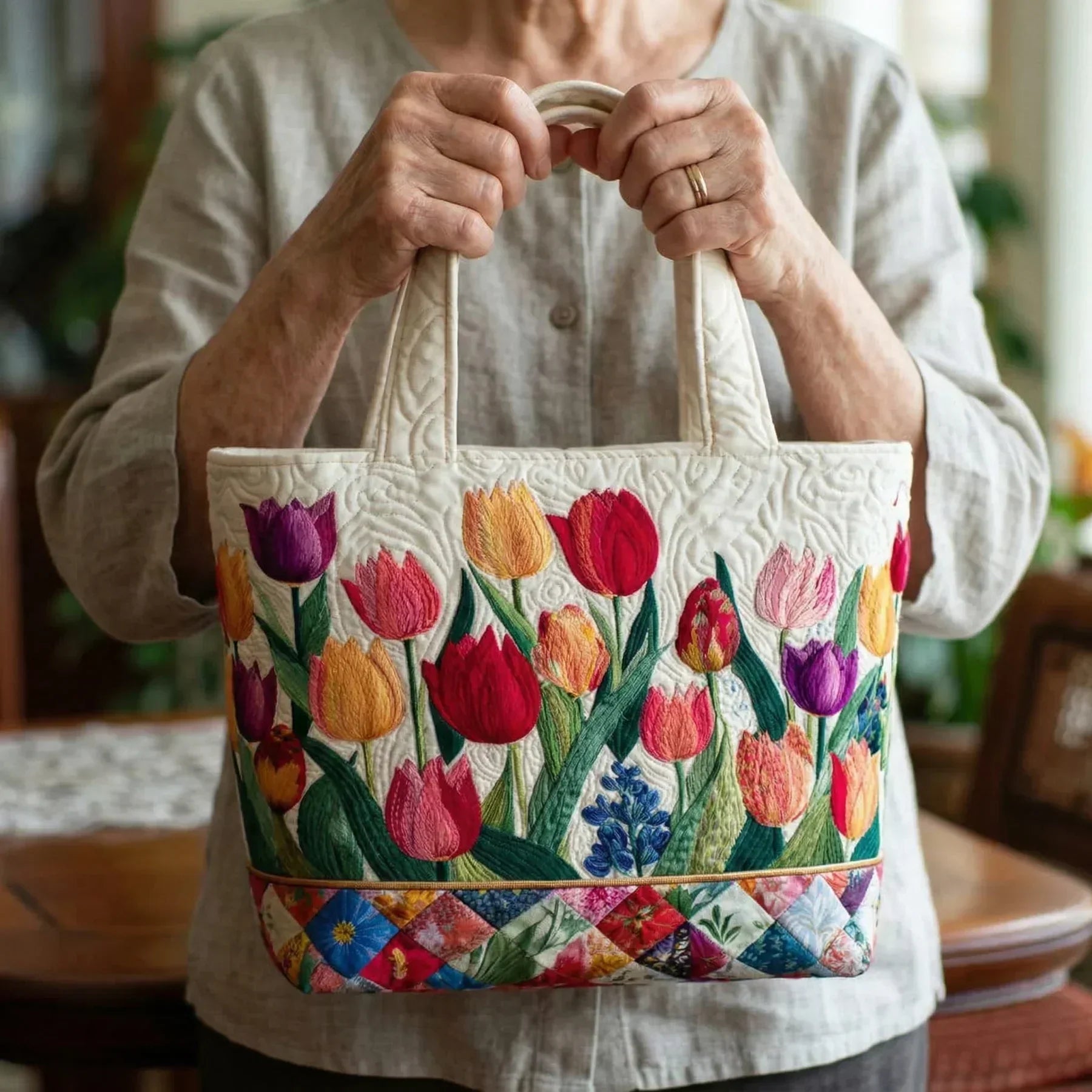 Quilted Tote Bag - Tulip Garden