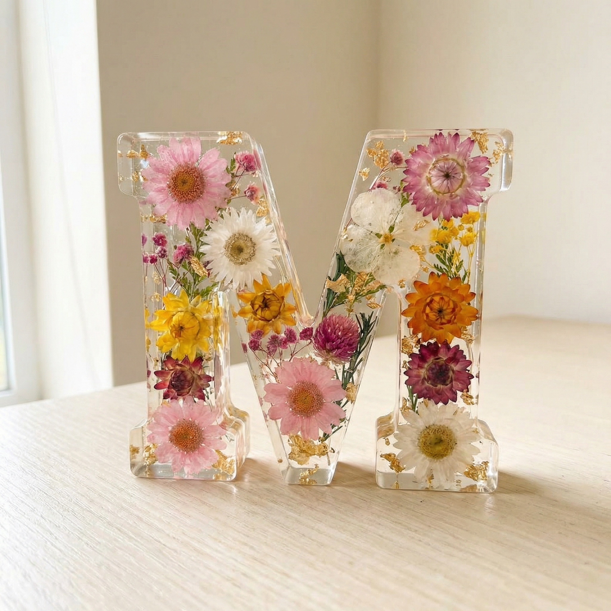 Florenza – Personalized Floral Resin Letter Light