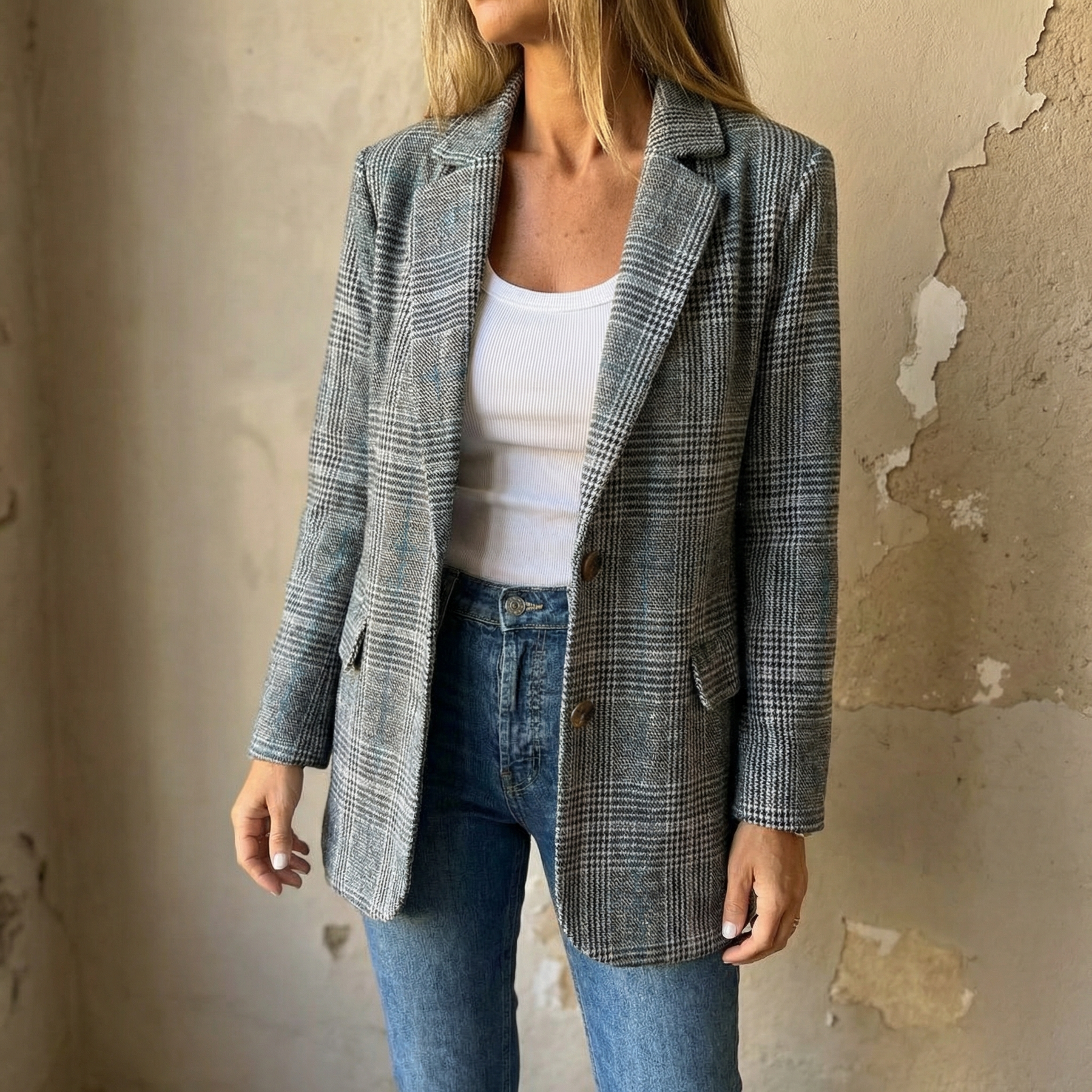 Ellara – Relaxed Plaid Lapel Blazer