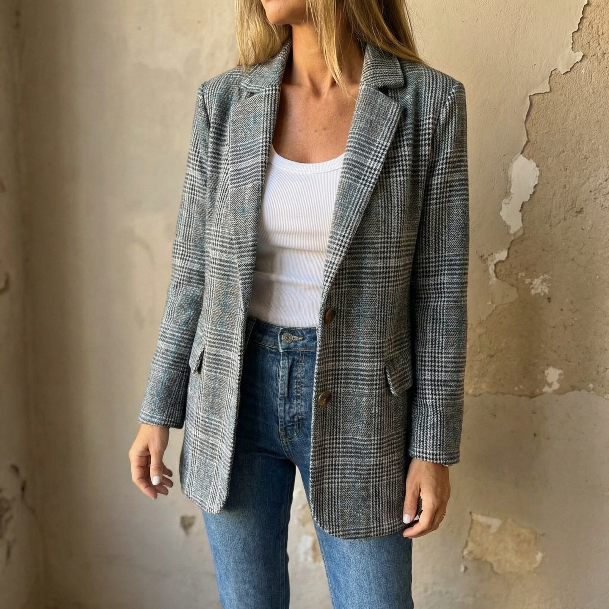 Ellara – Relaxed Plaid Lapel Blazer