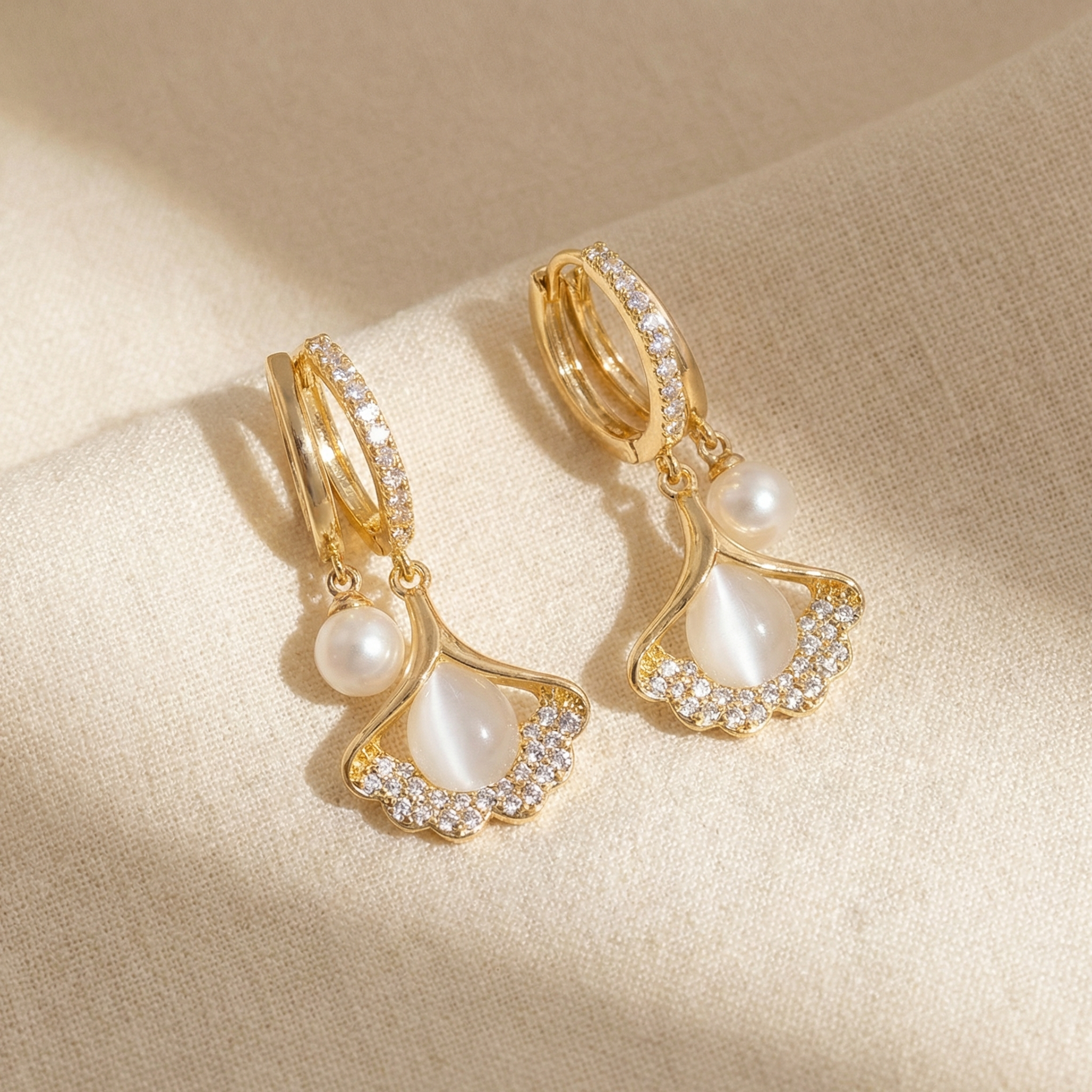 Ginara – Crystal Ginkgo Leaf Drop Earrings with Pearl