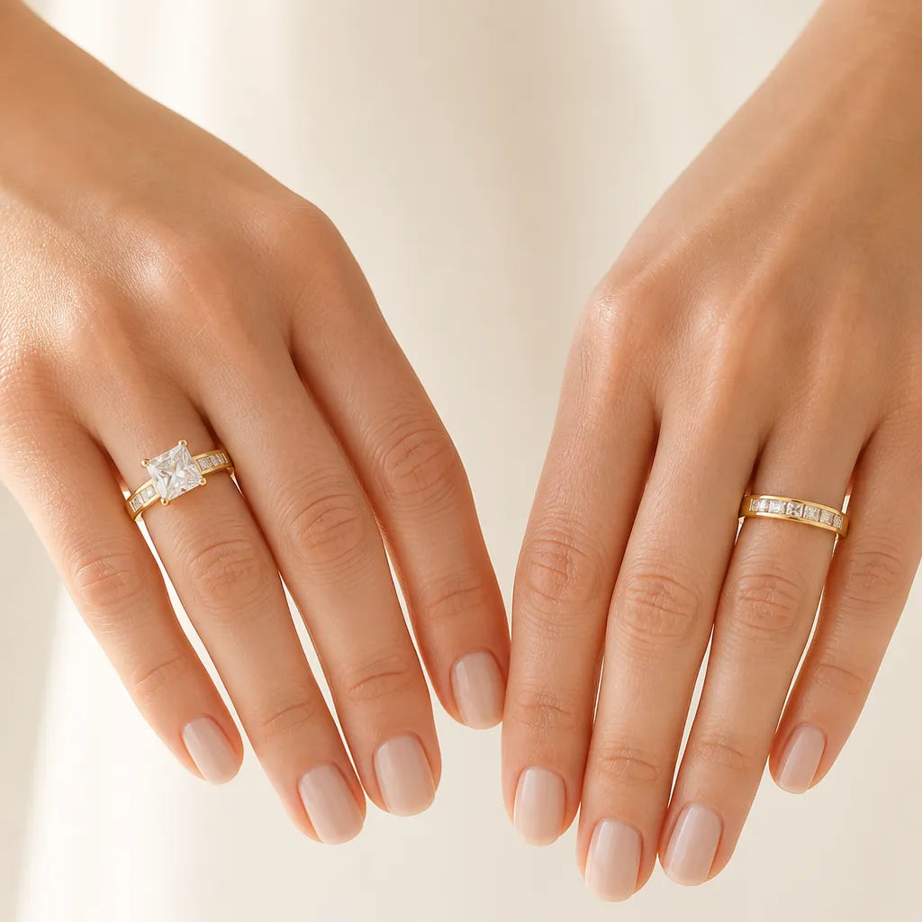 Aurelys – Matching 2-Piece Cubic Zirconia Ring Set, Princess-Cut Stackable Bridal Style, Gold or Silver Tone