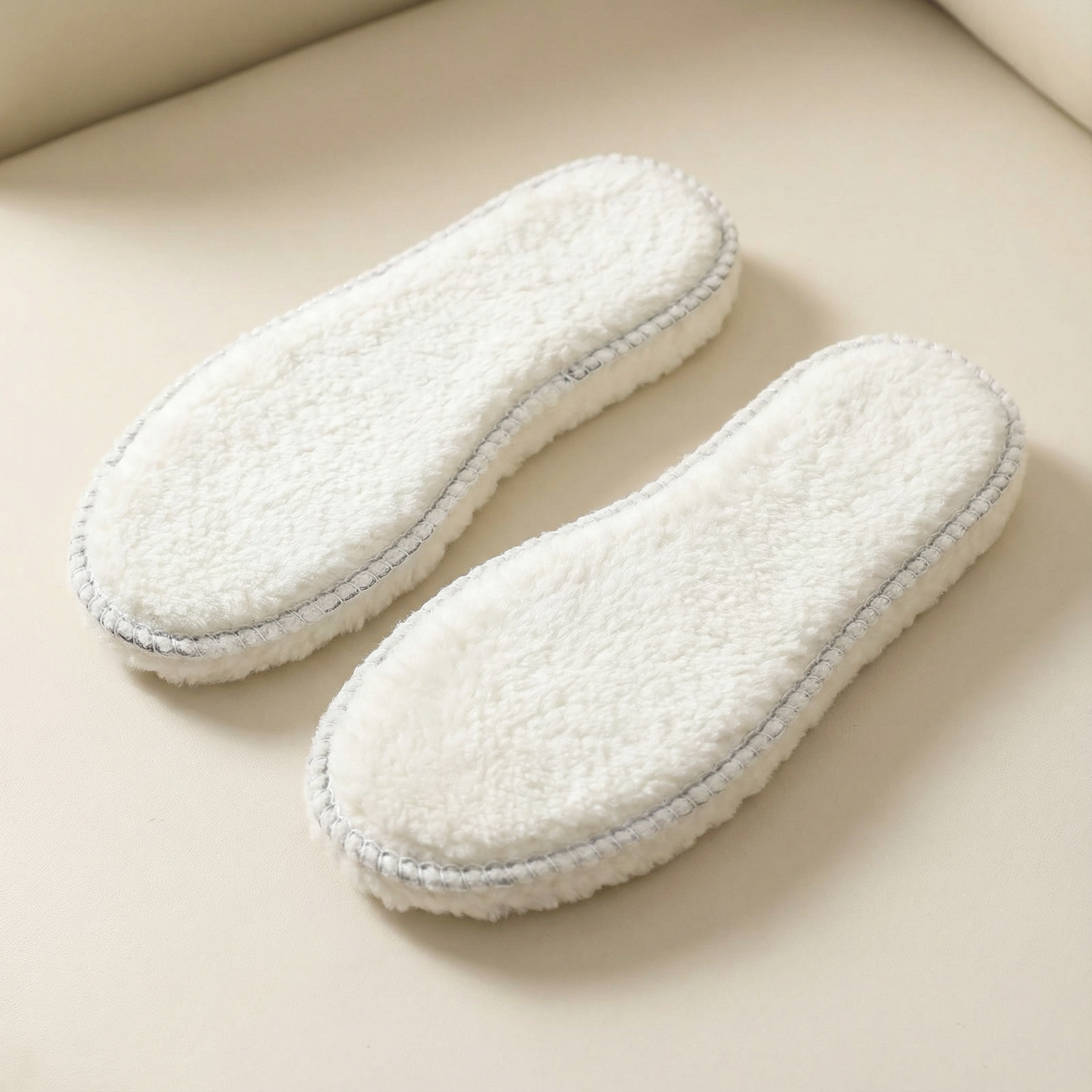 Cozystep – Plush Sheepskin Insoles for Warm Winter Feet