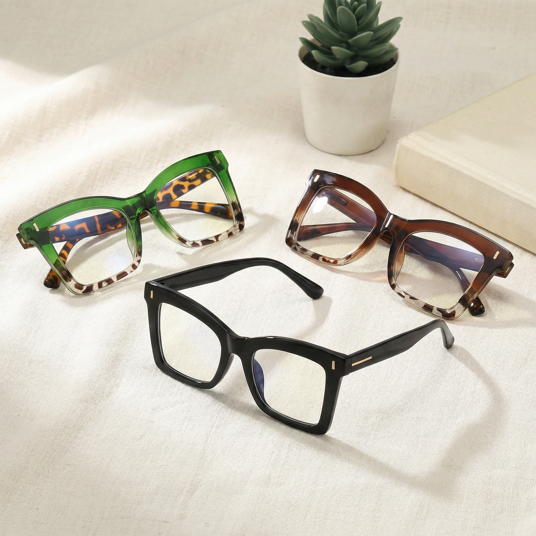 Clarisse – Stylish Oversized Reading Glasses for Women