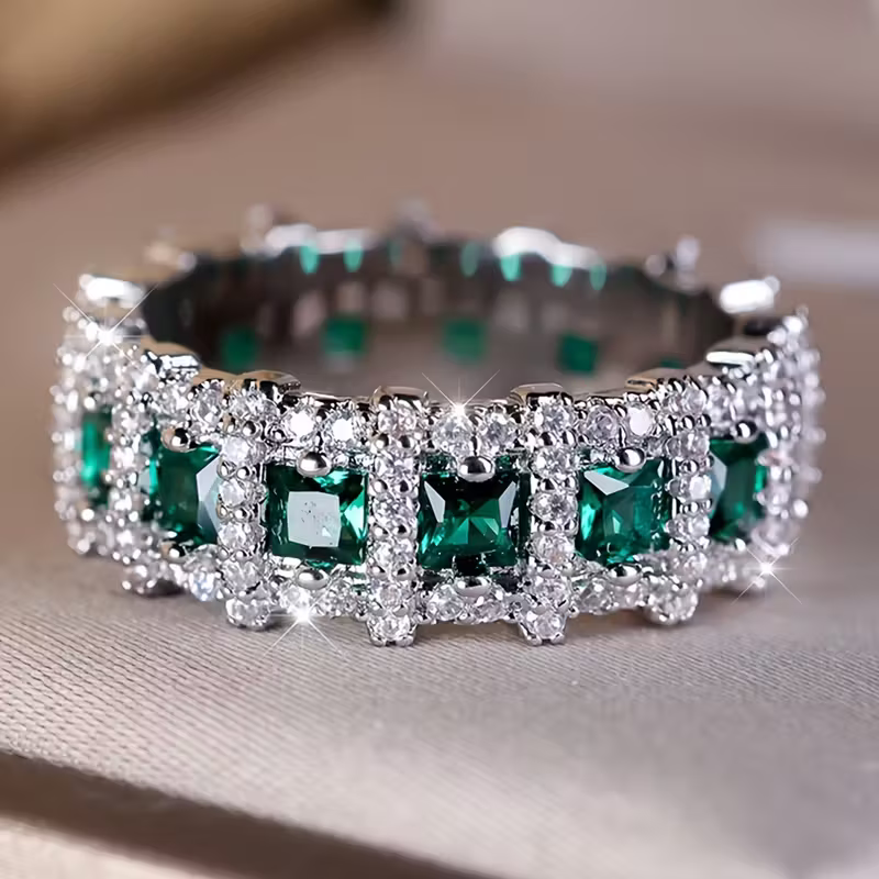 Luxe Eternity Band