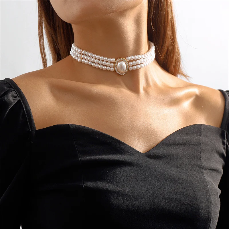 Tiriane – Elegant collar with triple accent
