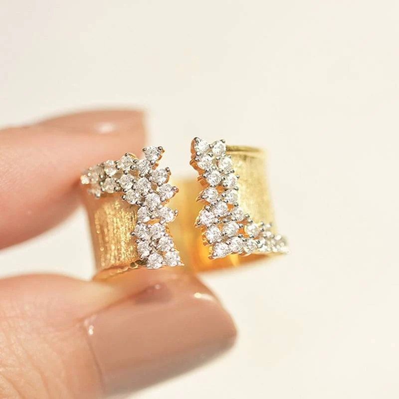 Vintage Gold Open Ring with Diamonds