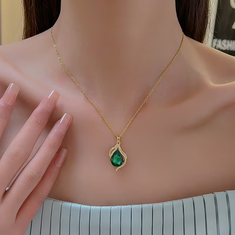 Emerald Wave Necklace