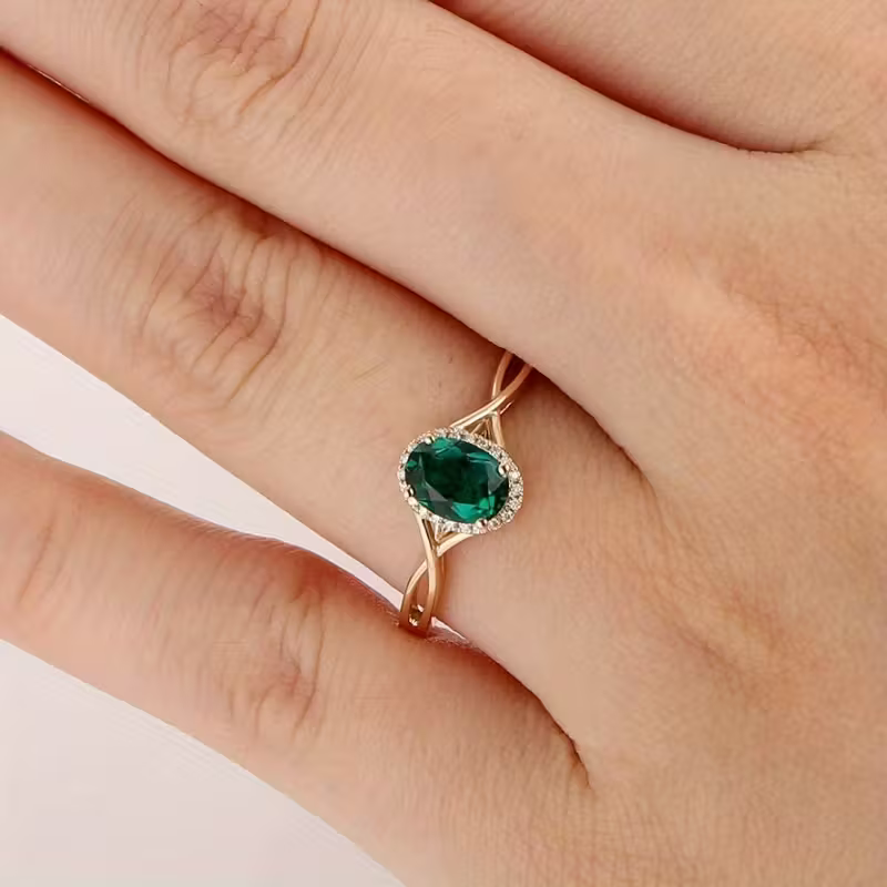 Evergreen Twist Ring