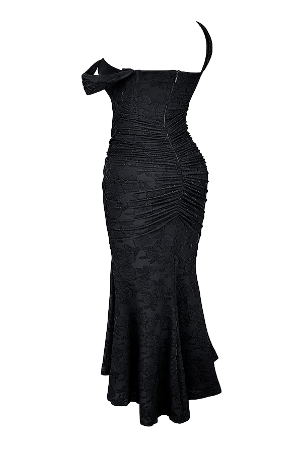 Dove - Elegant Slim Cut Lace Maxi Dress