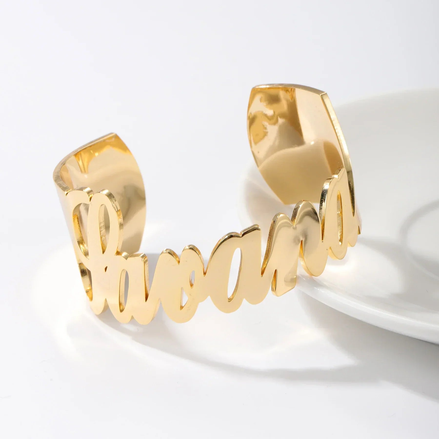 Aurelya – Personalized Name Bangle