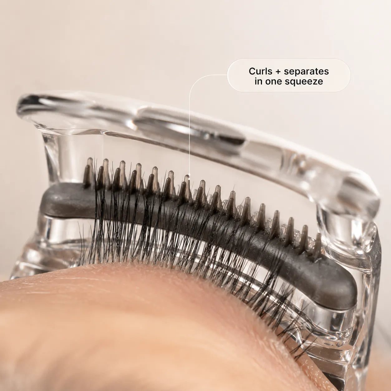 LashLift – Clear Eyelash Curler with Built-In Separating Comb
