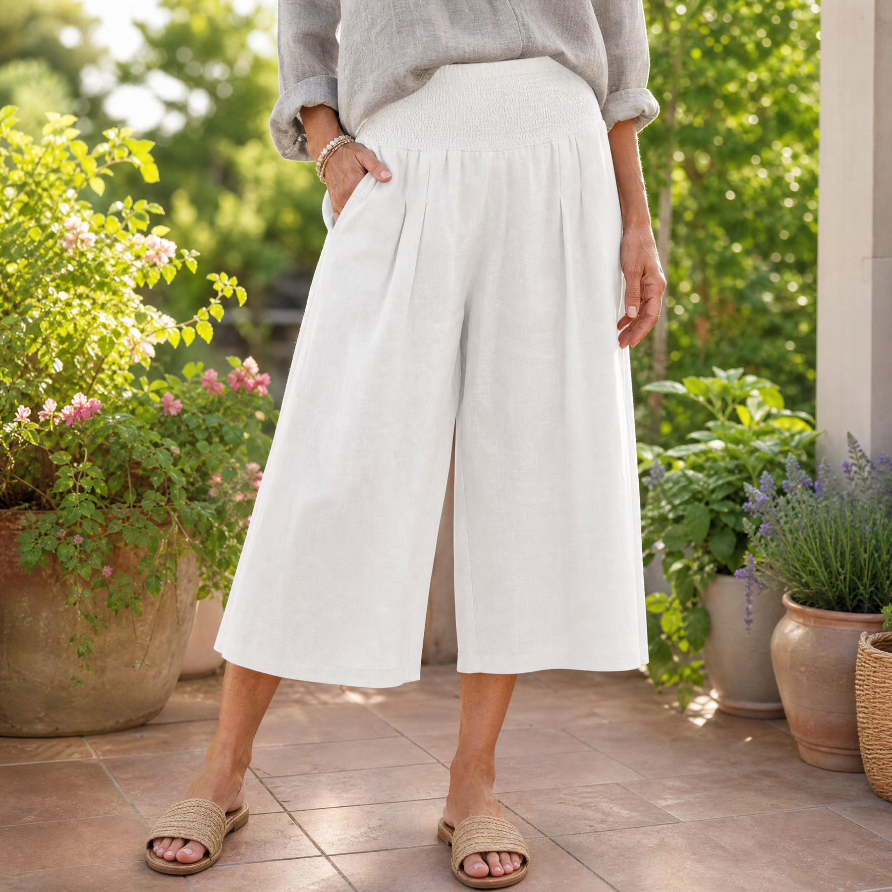 Coastella – Women's Smocked-Waist Wide-Leg Culottes