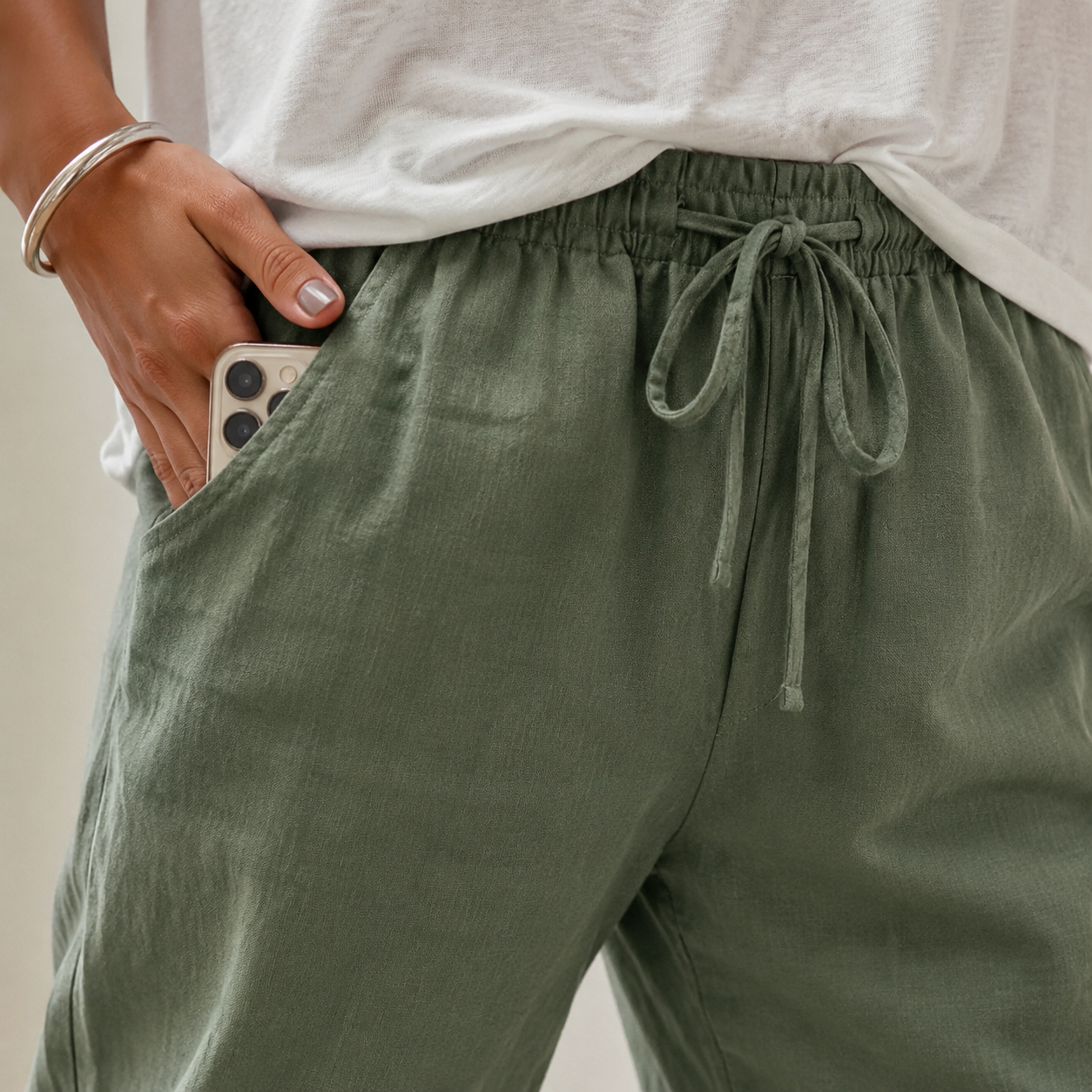Lunaire – Women's Capri Pants for Easy Summer Style