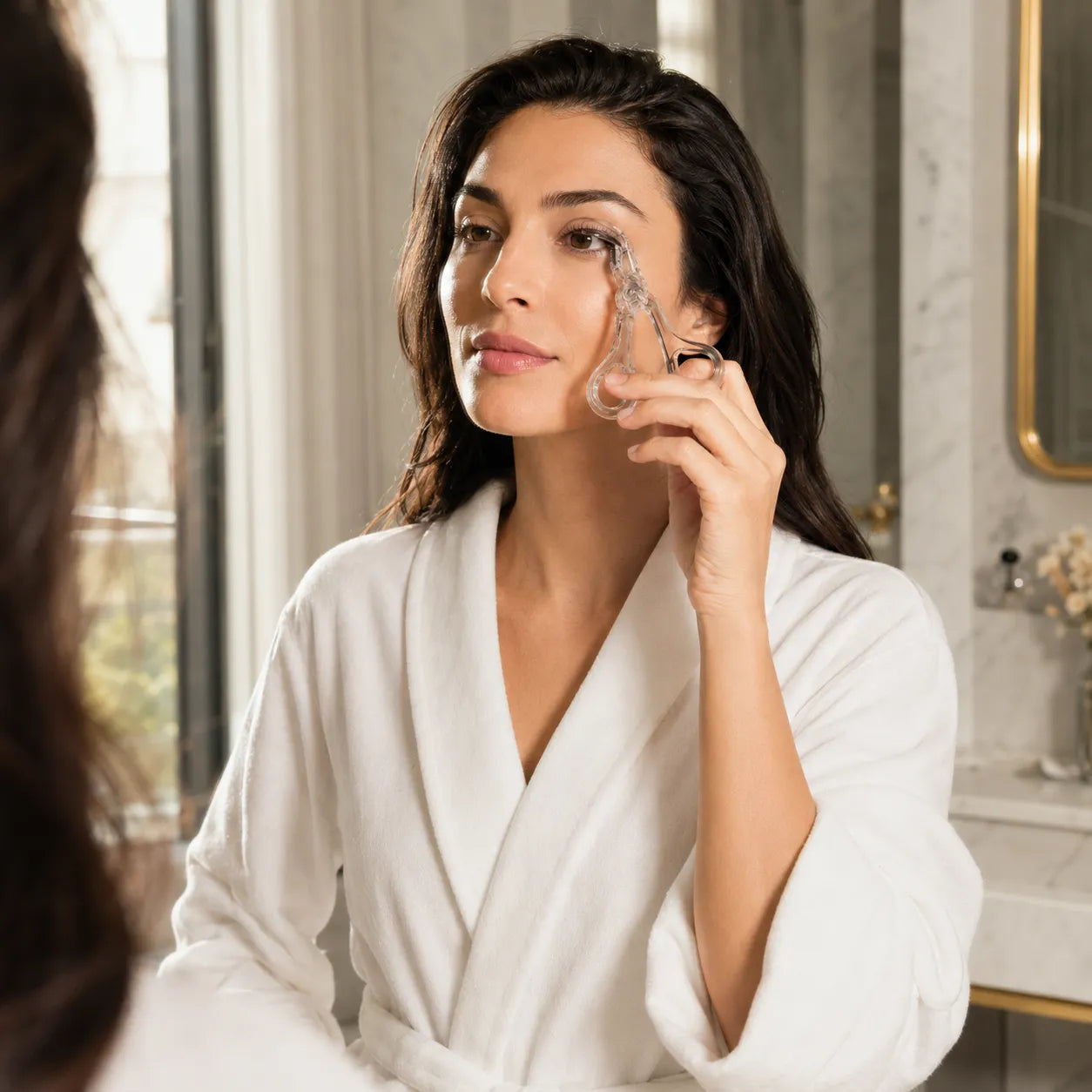 LashLift – Clear Eyelash Curler with Built-In Separating Comb