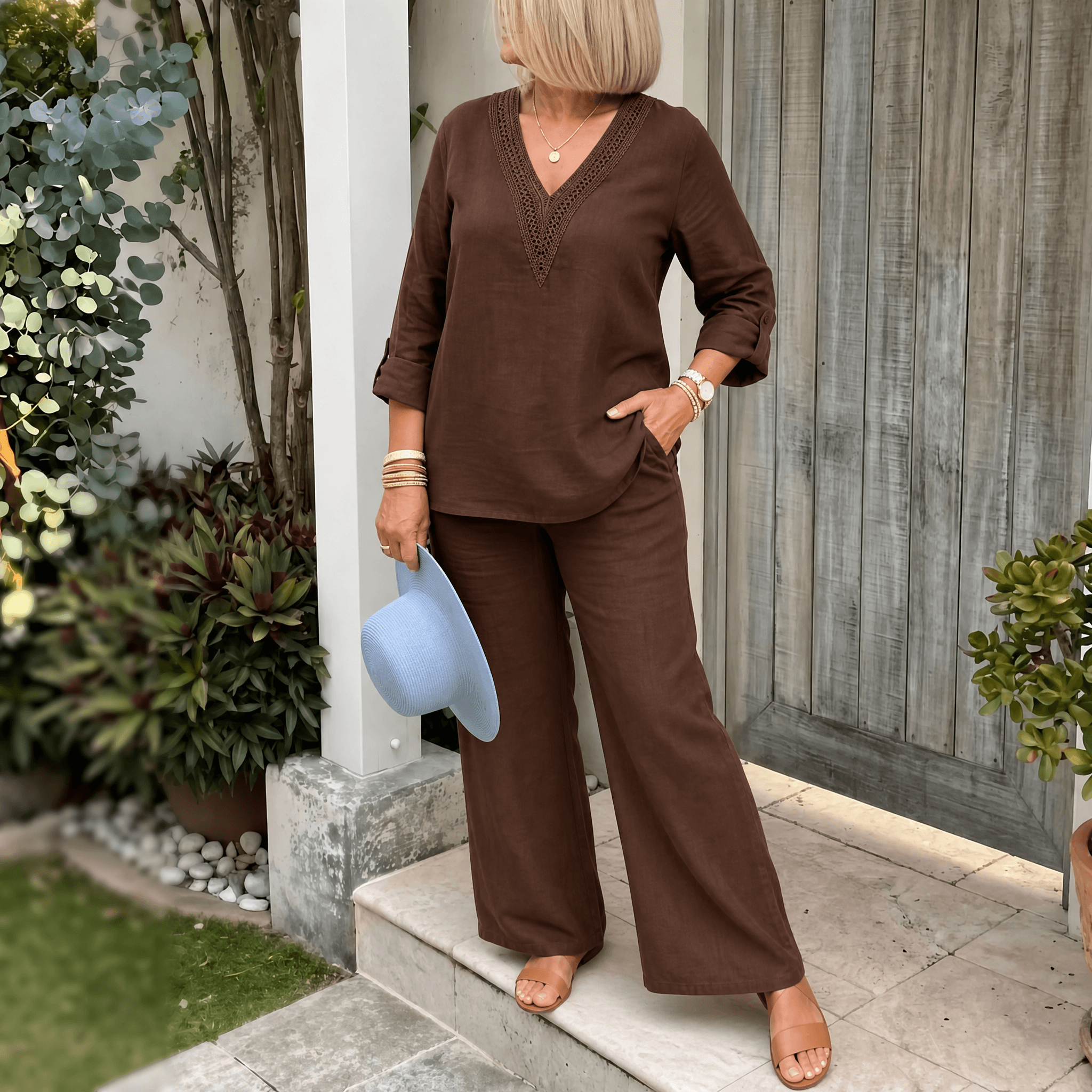 Linora – Women's Crochet V-Neck Two-Piece Set