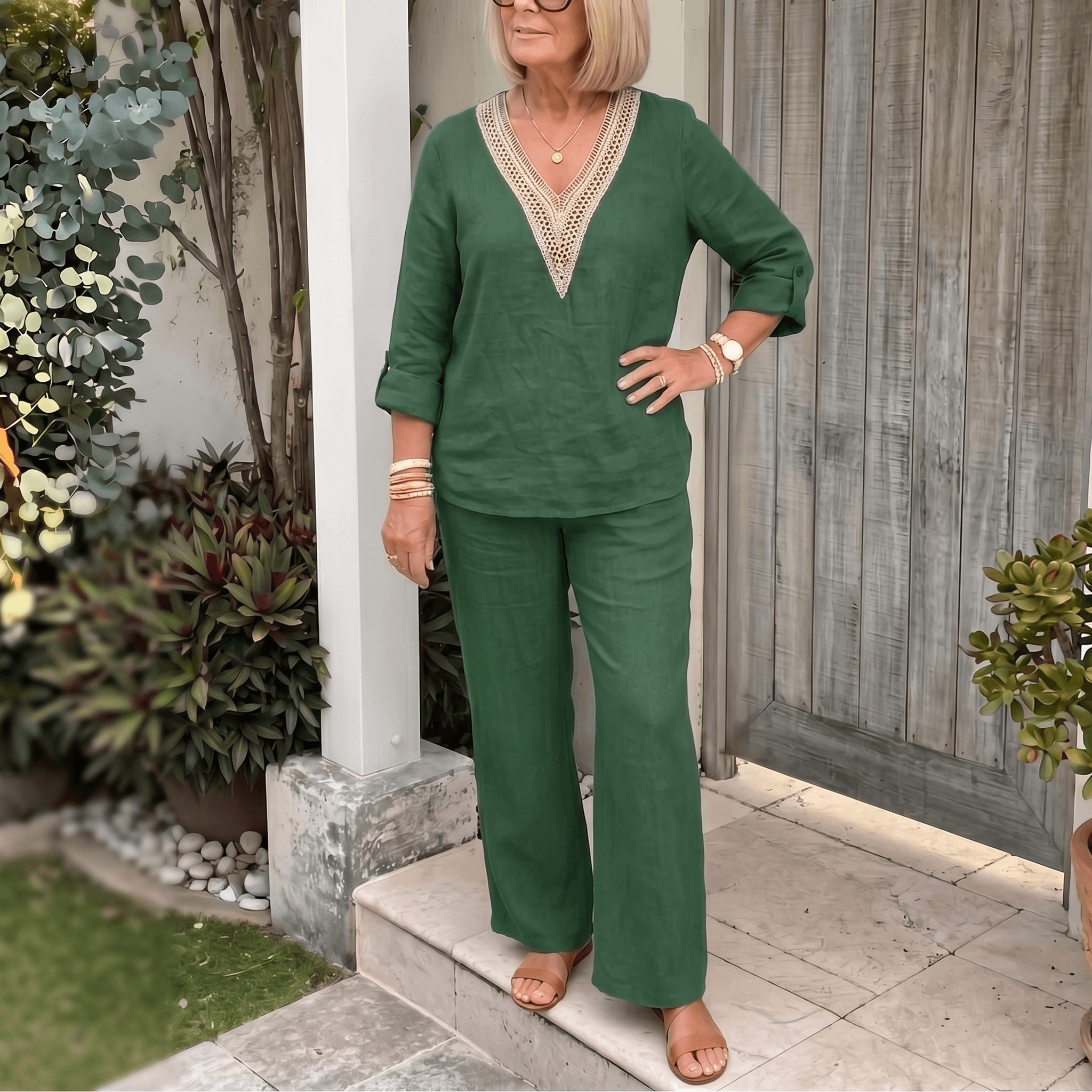 Linora – Women's Crochet V-Neck Two-Piece Set