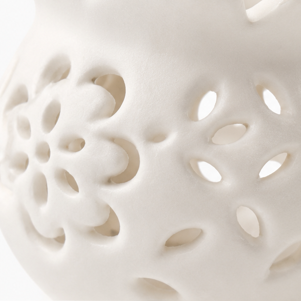 Lumavia – Hummingbird Tealight Candle Holder with Floral Shadow Base
