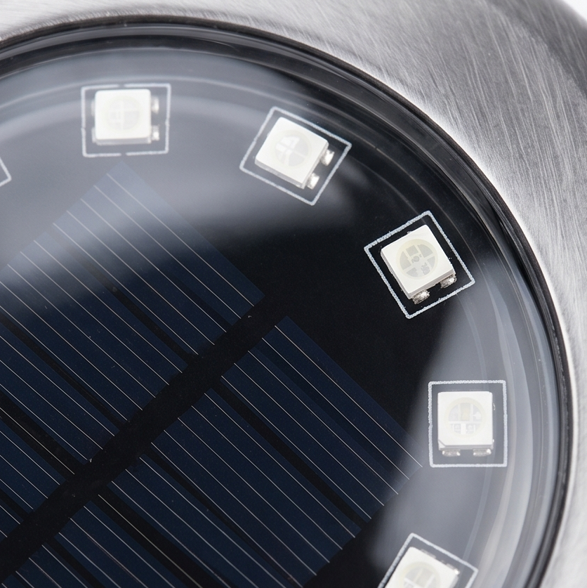Lumeré – Warm-Glow Solar Path Lights