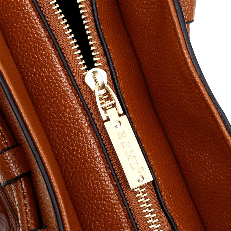 Alfrida | Elegant handbag with sophisticated crocodile embossing