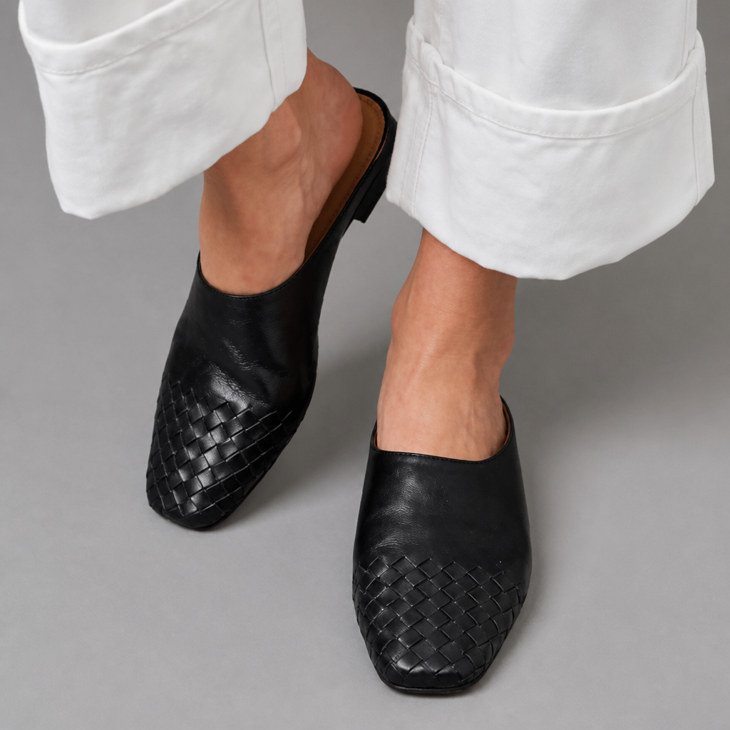 Archella – Woven Leather Arc-Vamp Slip-On Mules