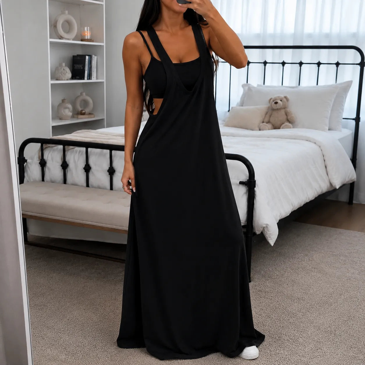 Elowyn – Layered-Look Sleeveless A-Line Maxi Dress with Side Cutouts