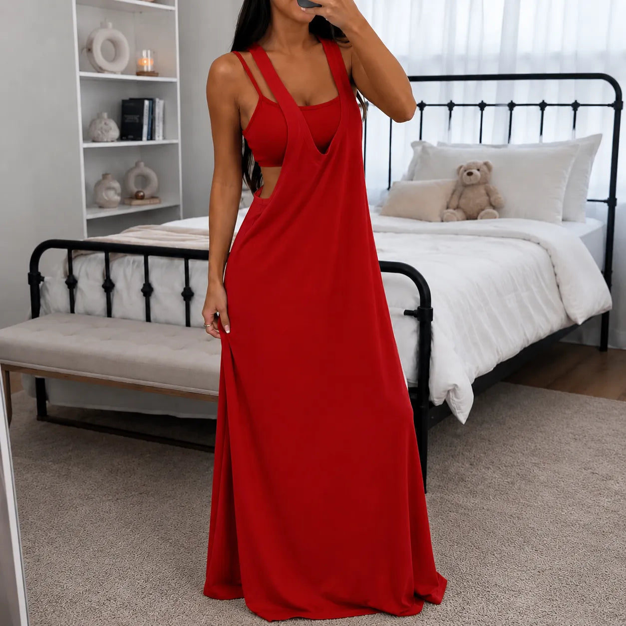 Elowyn – Layered-Look Sleeveless A-Line Maxi Dress with Side Cutouts