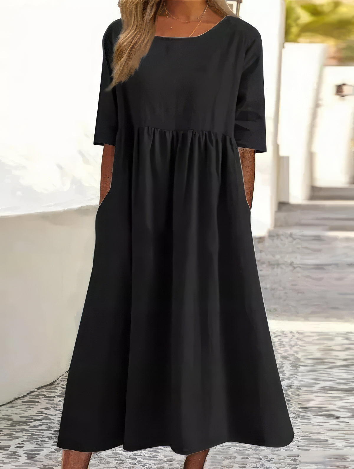 Maikee - Cotton dress with round neckline and pockets
